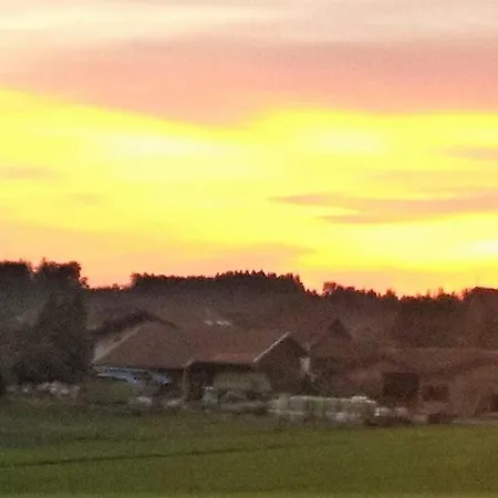Charmantes Ferienhaus Mit Gartenoase Apartamento
