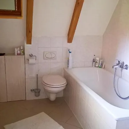 Apartamento Charmantes Ferienhaus Mit Gartenoase